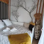 Дом отдыха Charming House With Terrace, Parking, And Enclosed Garden *