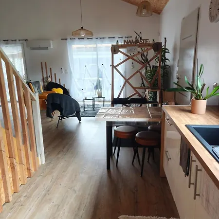 Belle Maison Esprit Loft Avec Terrasse, Parking Et Jardin Clos Prázdninový dům