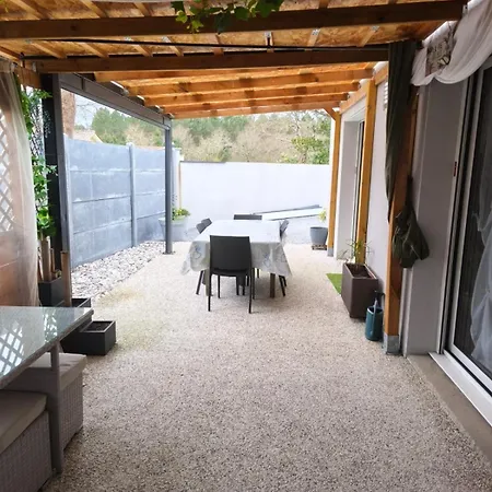 Belle Maison Esprit Loft Avec Terrasse, Parking Et Jardin Clos