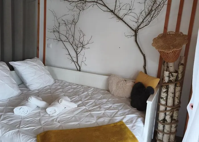 Vakantiehuis Charming House With Terrace, Parking, And Enclosed Garden *