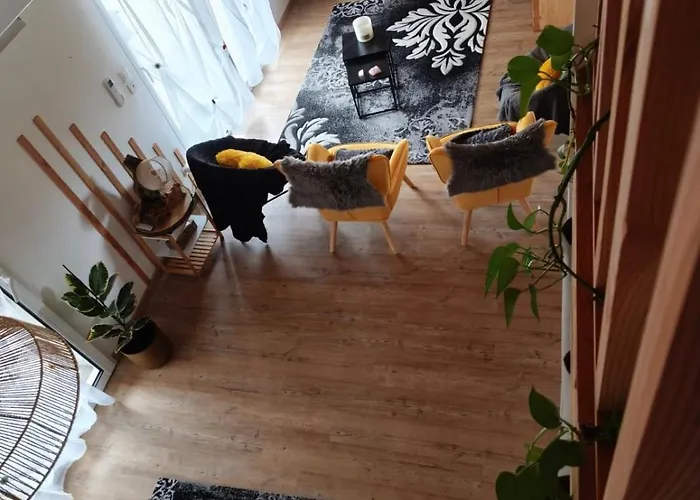 Vakantiehuis Charming House With Terrace, Parking, And Enclosed Garden Ychoux