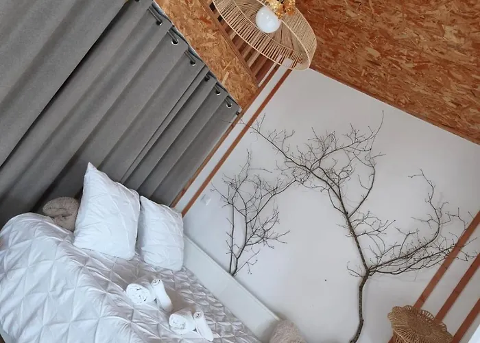 Charming House With Terrace, Parking, And Enclosed Garden Vakantiehuis *