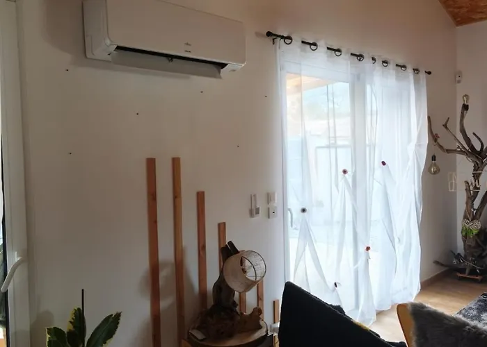Charming House With Terrace, Parking, And Enclosed Garden *