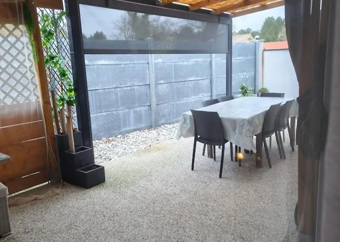 Charming House With Terrace, Parking, And Enclosed Garden Vakantiehuis Ychoux
