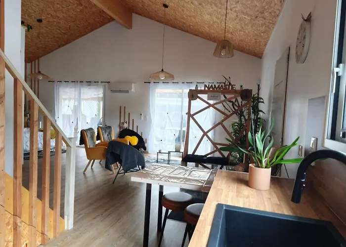 Charming House With Terrace, Parking, And Enclosed Garden * Ychoux